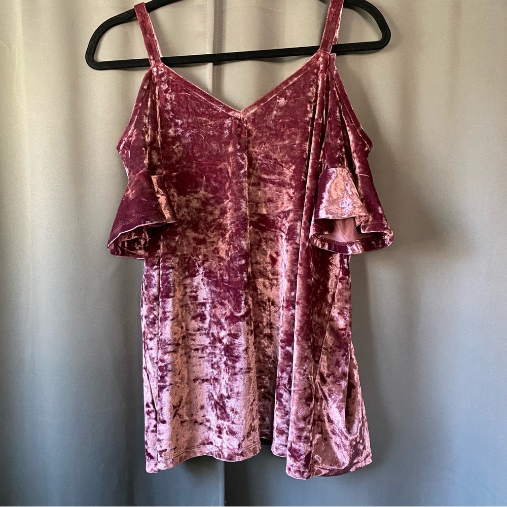 Torrid crushed velvet tank top in 00